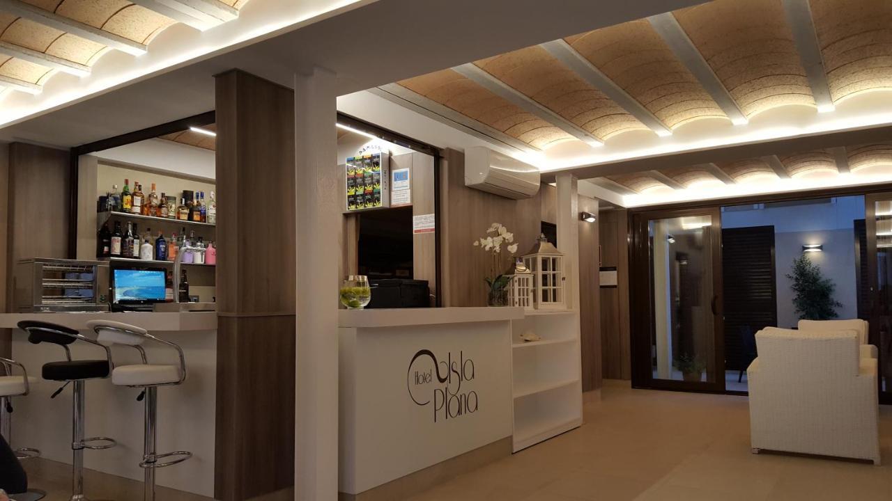 טבארקה Hotel Isla Plana מראה חיצוני תמונה