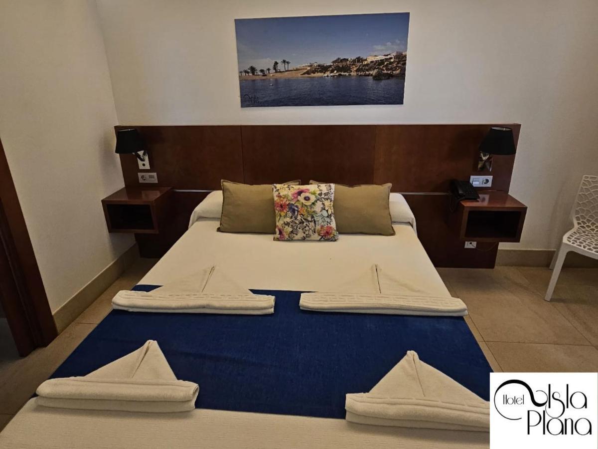 טבארקה Hotel Isla Plana מראה חיצוני תמונה