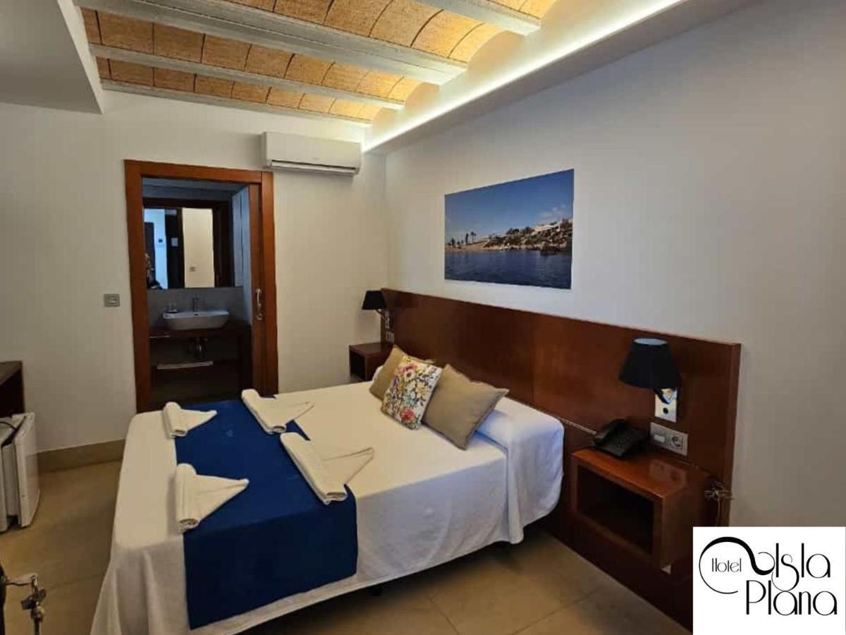 טבארקה Hotel Isla Plana מראה חיצוני תמונה