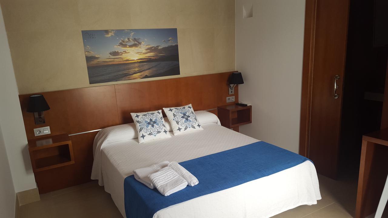 טבארקה Hotel Isla Plana מראה חיצוני תמונה